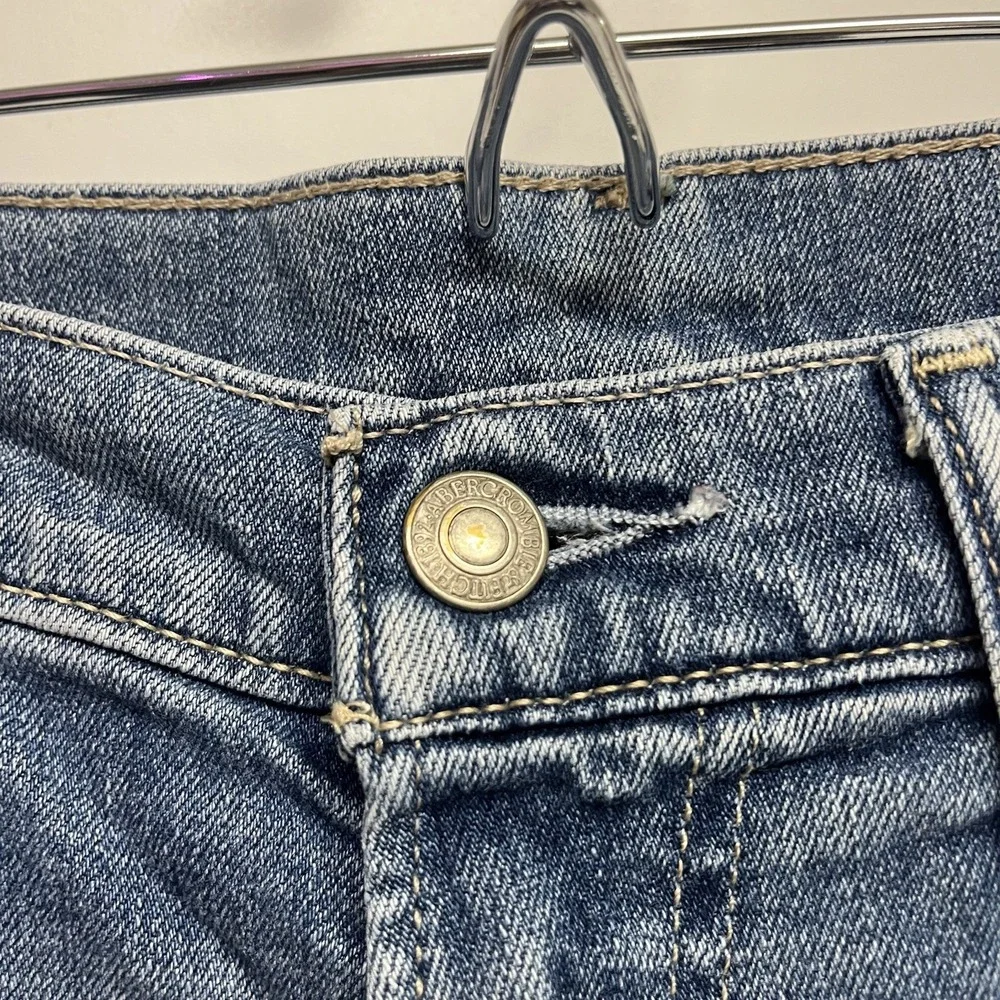 Abercrombie & Fitch Men's Medium Wash Blue Jeans 30W 32L Kennan Straight